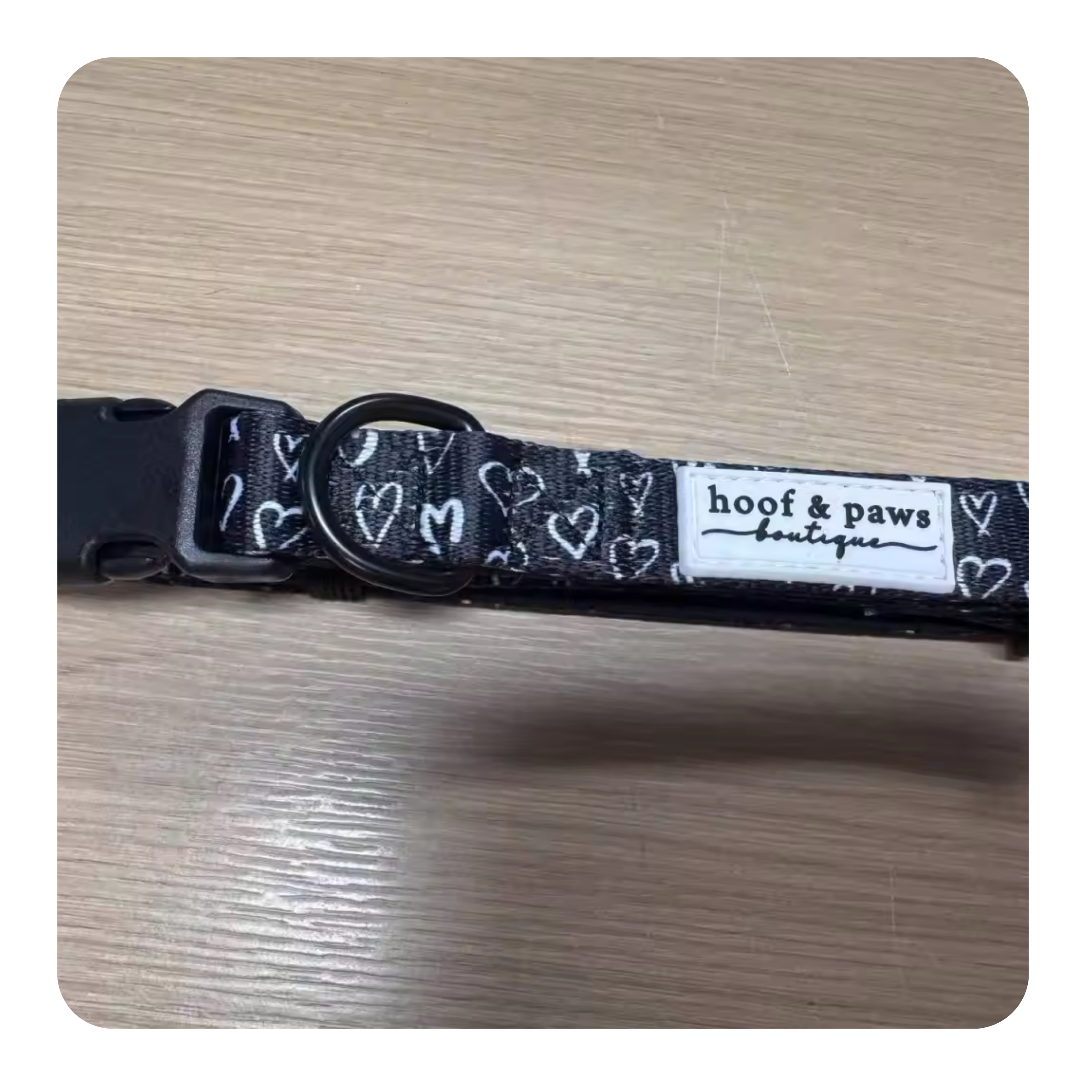 Love heart collar